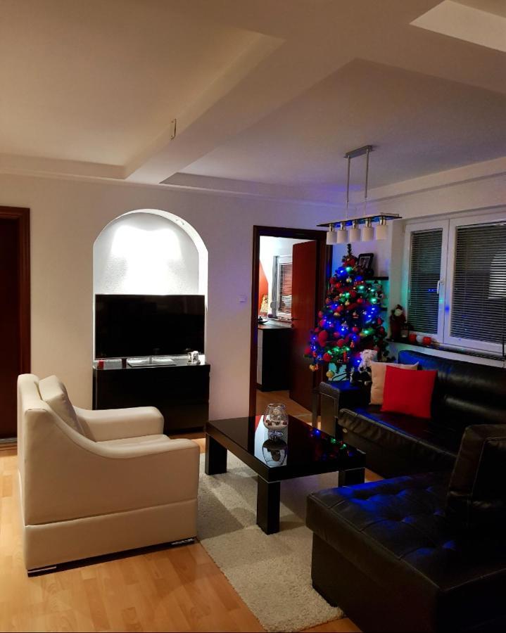 Brand New Apt In City Center Manastır Dış mekan fotoğraf